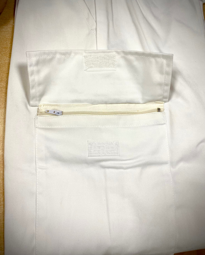 Pantalón peña multibolsillos con cremallera